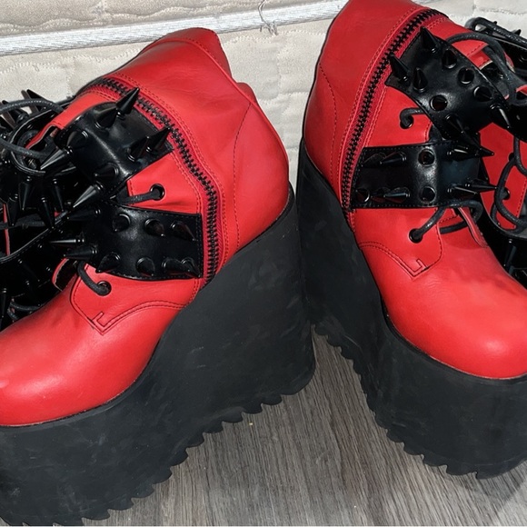 Demonia Spiked Boots - Picture 4 of 4